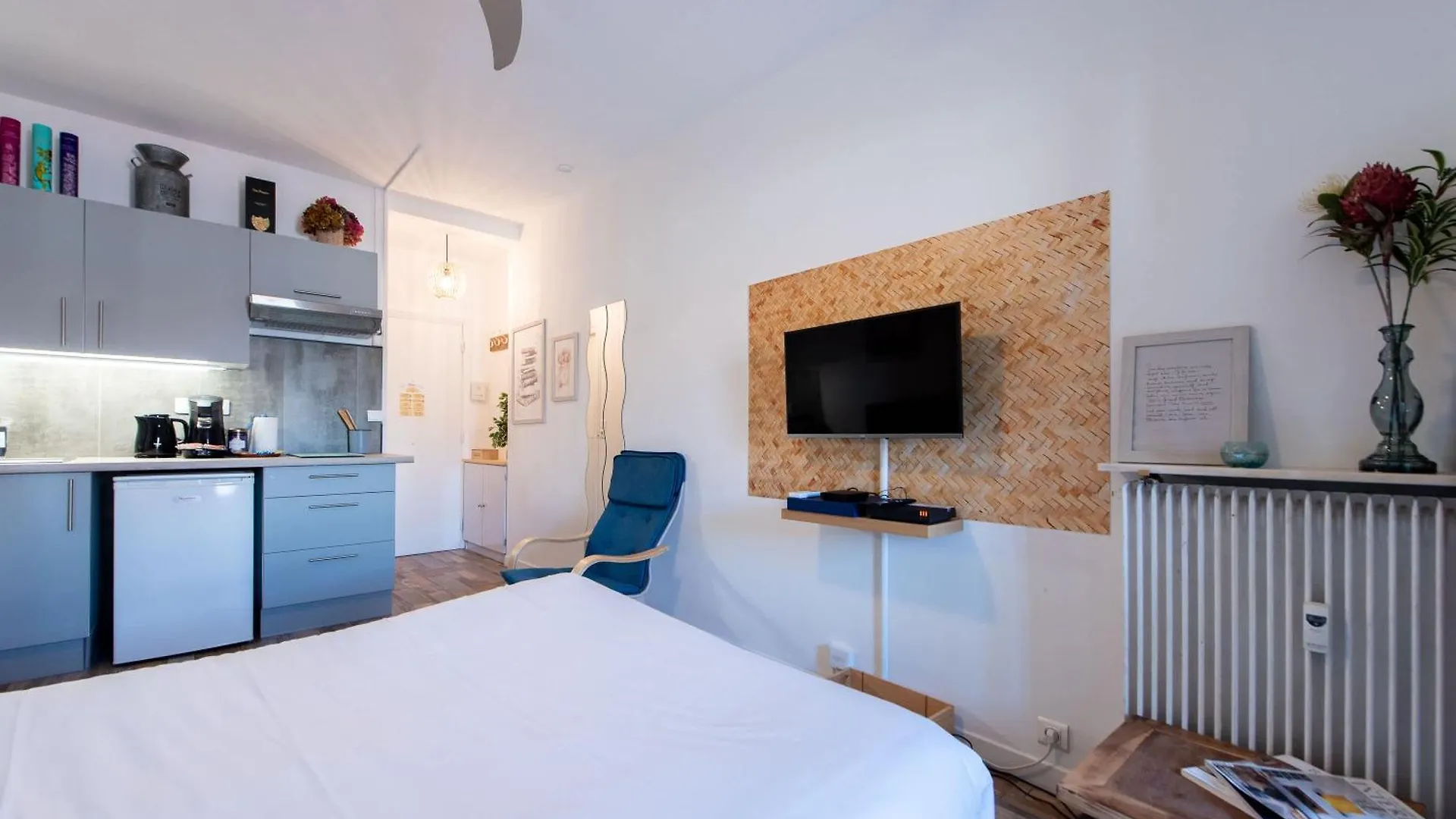 Appartement Le Festif Splendide Studio Avec Loggia Au Carre D'Or, Une Joie Speciale Pour Deux Cannes